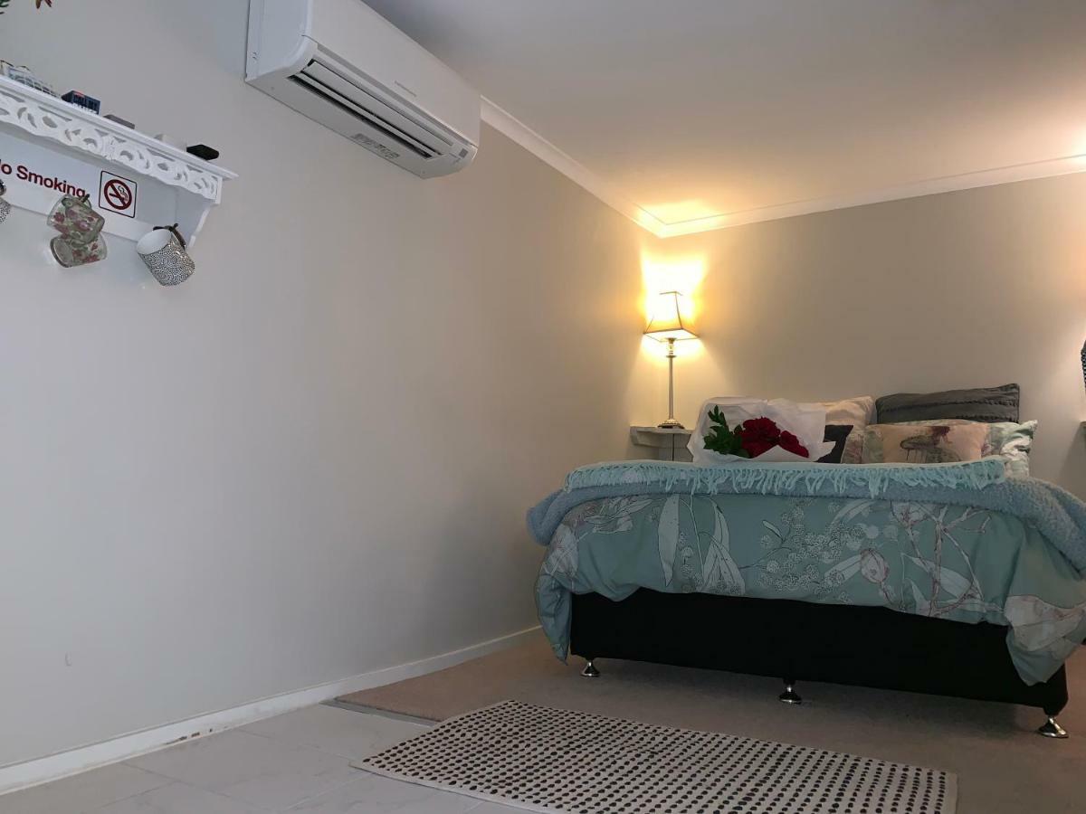 Churchill'S B&B Twin Spa Getaway Studio Swansea Luaran gambar